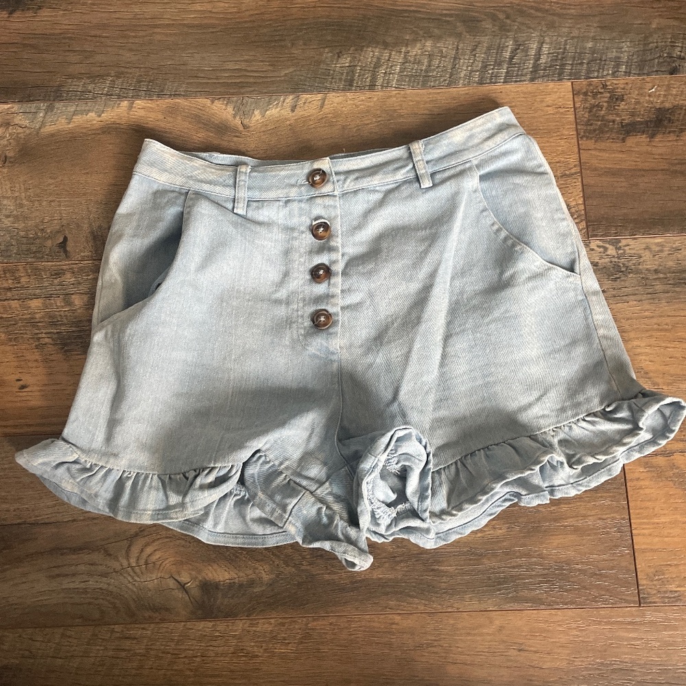 Ruffle bottom Jean shorts